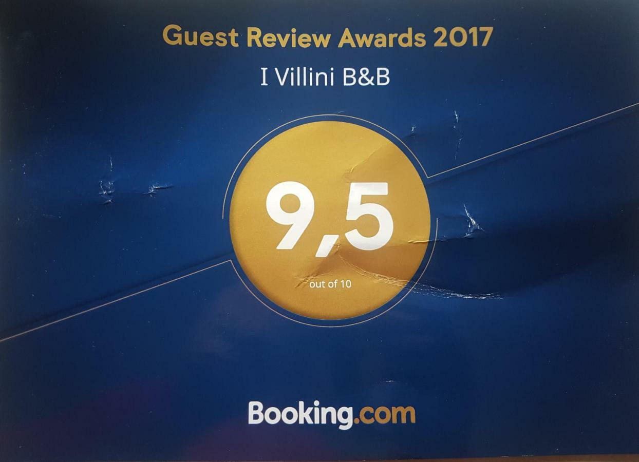 I Villini Affittacamere 피우미치노 외부 사진
